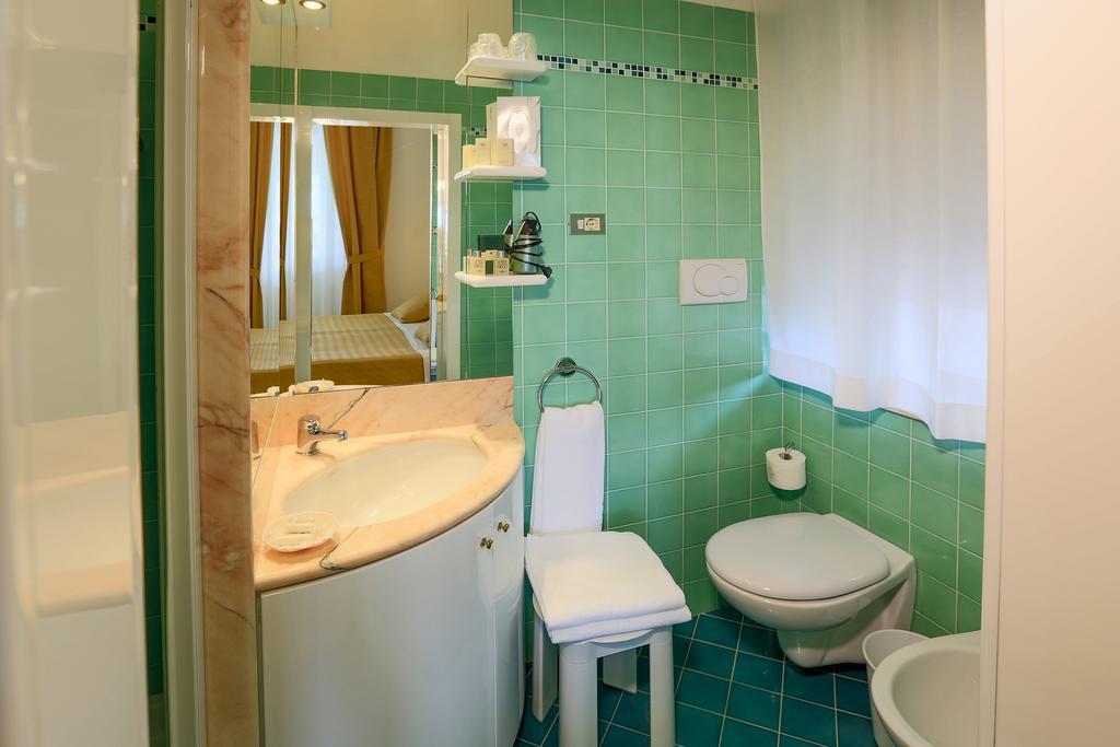 Hotel Mion Charme & Relax Silvi Marina Exterior photo