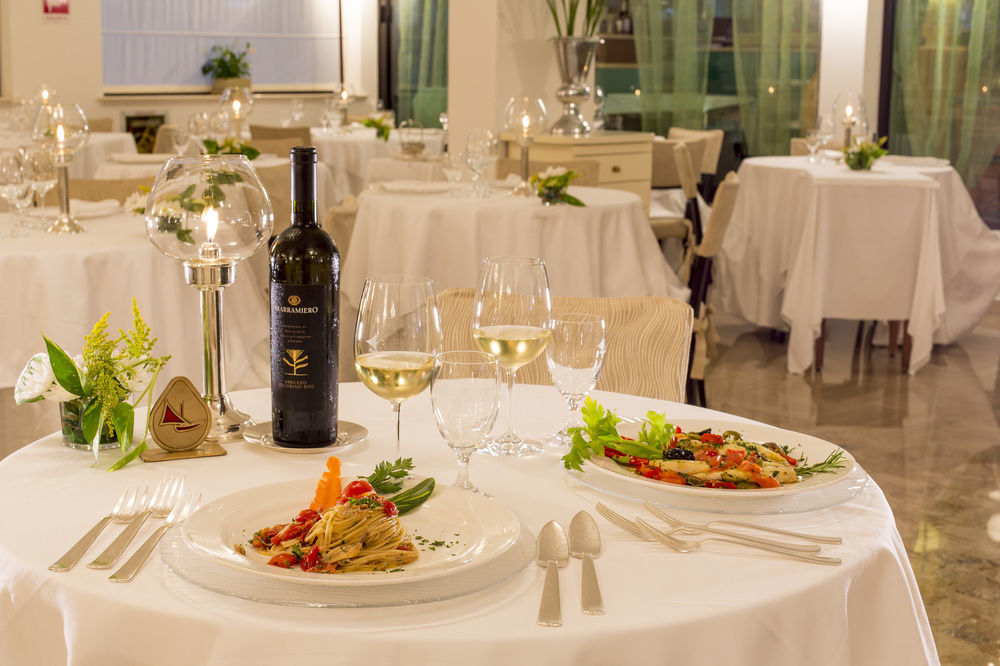Hotel Mion Charme & Relax Silvi Marina Exterior photo