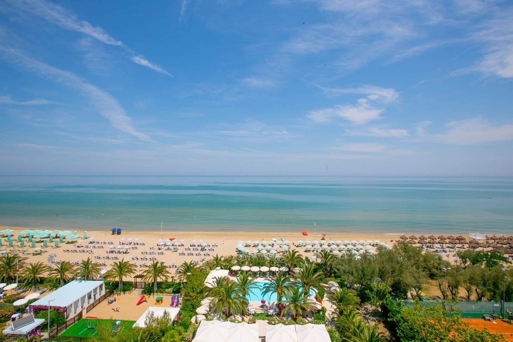 Hotel Mion Charme & Relax Silvi Marina Exterior photo